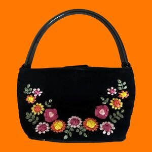90's 00's vintage black velvet floral embroidered y2k purse *deadstock* talbots